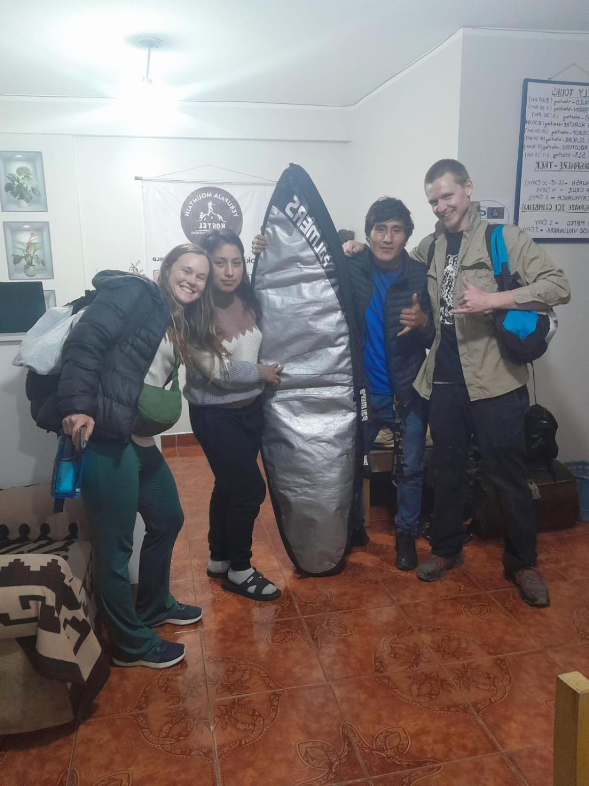 Yerupaja Mountain Hostel Huaraz  Exterior photo